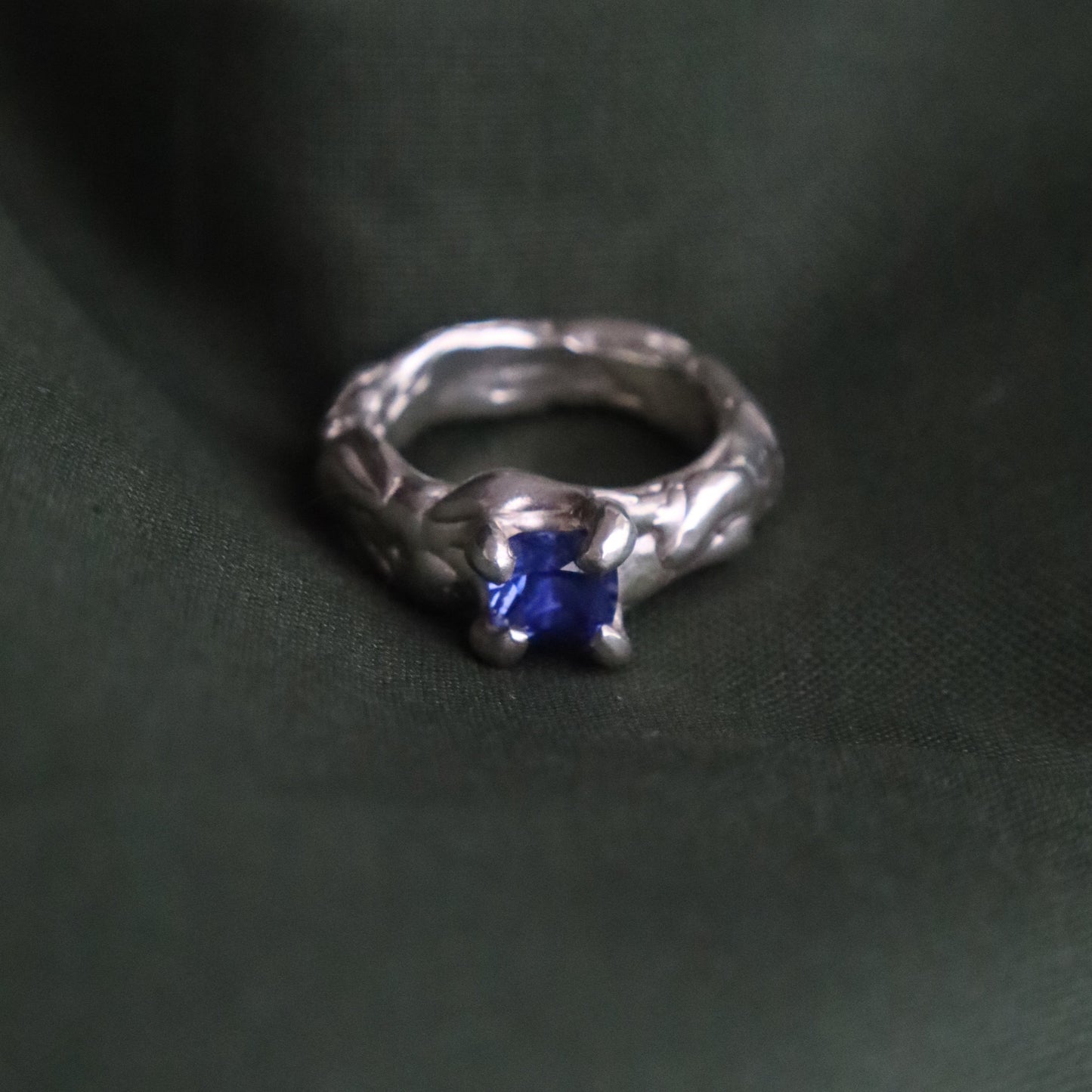 Casper Sapphire Ring